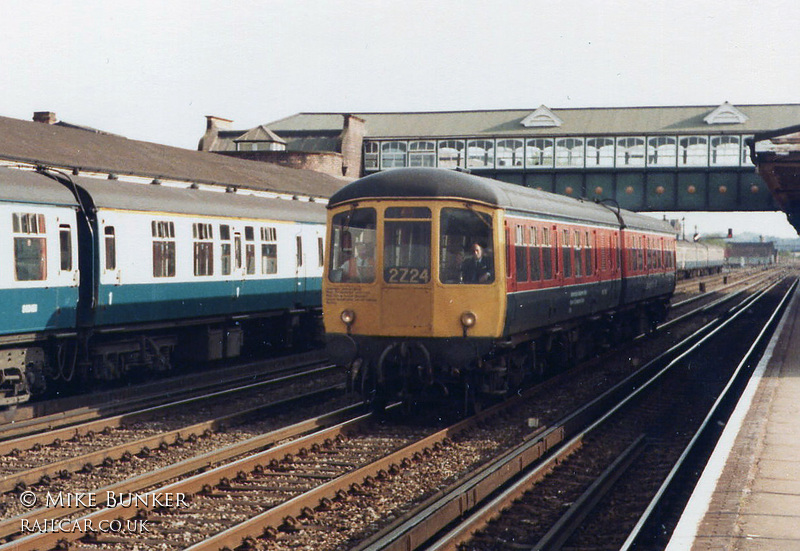 Class 103 DMU at Eastleigh
