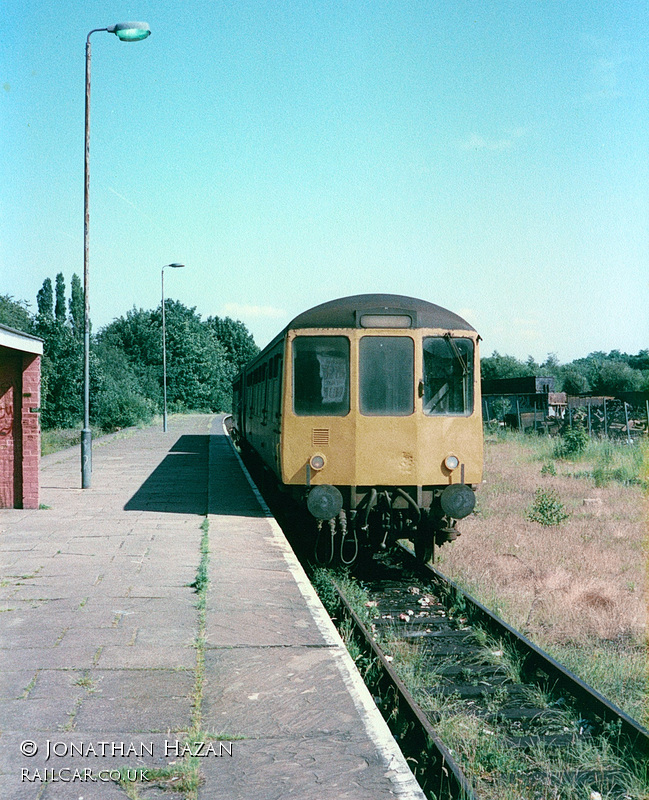 Class 104 DMU at St Albans Abbey