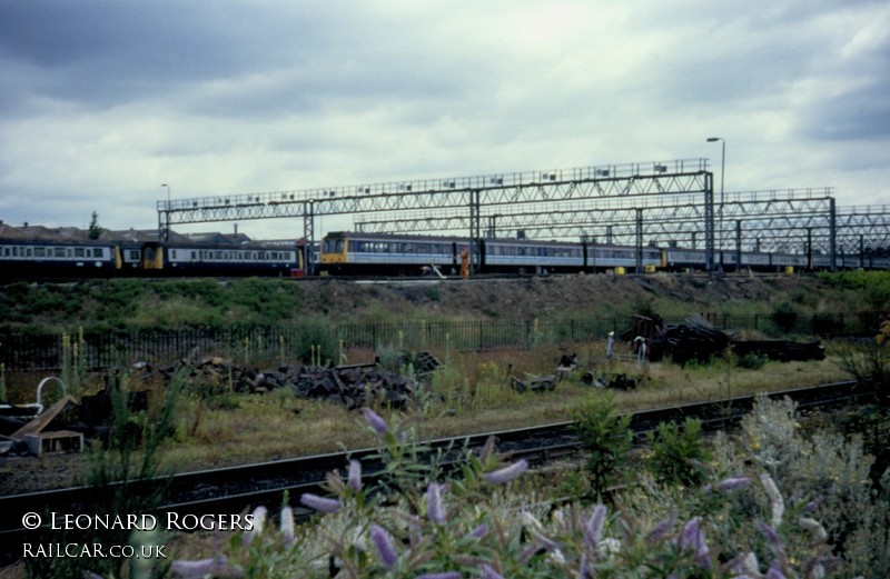 Class 117 DMU at Tyseley carriage sidings