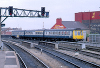 Class 118 DMU at Cardiff