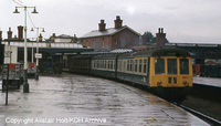 Class 119 DMU at Gloucester