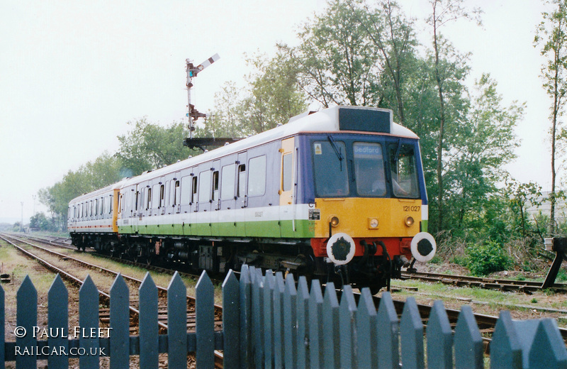 Class 121 DMU at Wootton Broadmead Crossing