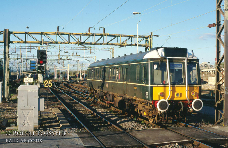 Class 121 DMU at Bletchley