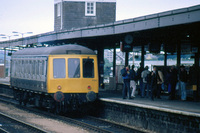 Class 122 DMU at Plymouth