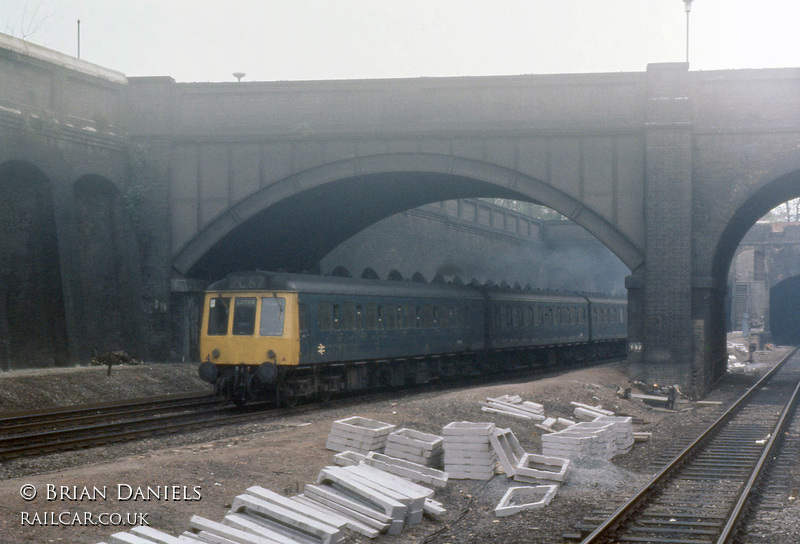 Class 127 DMU at Belsize Tunnel