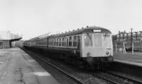 Class 119 DMU at Stourbridge Junction