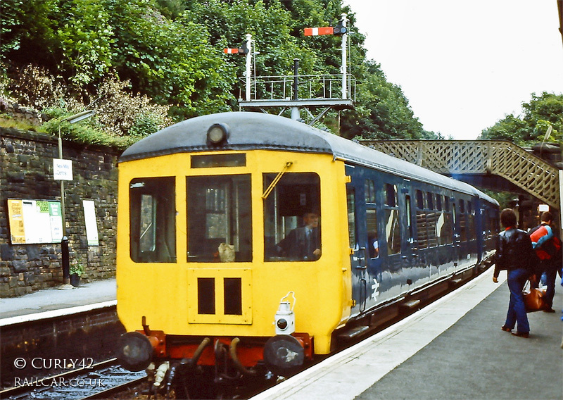 Class 100 DMU at New Mills Central