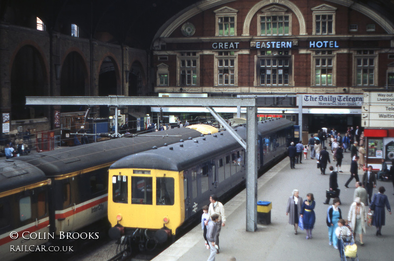 Class 100 DMU at London Liverpool St