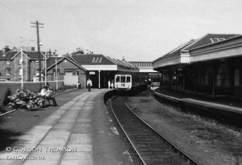 Class 100 DMU at North Berwick