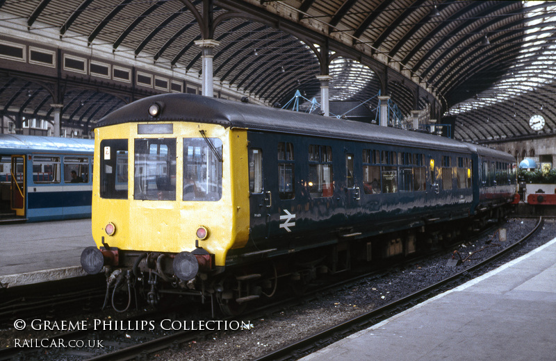 Class 100 DMU at Newcastle