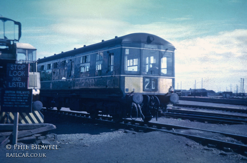 Class 100 DMU at Dundee