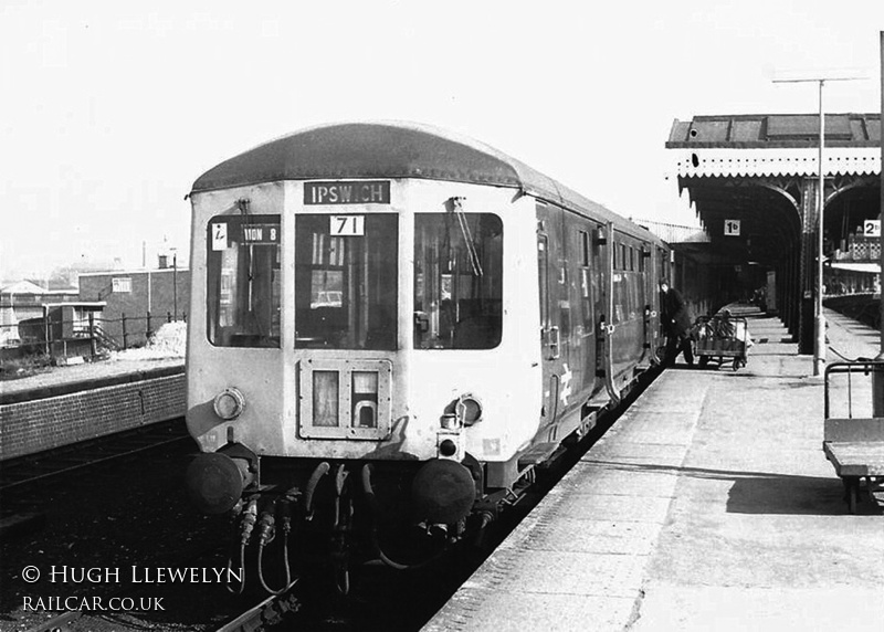 Class 100 DMU at Ipswich