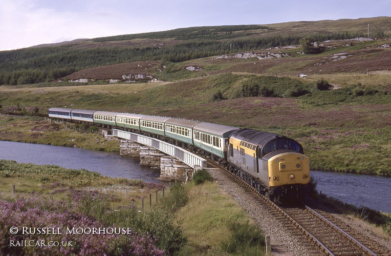 Class 101 DMU at A&#039;Phait