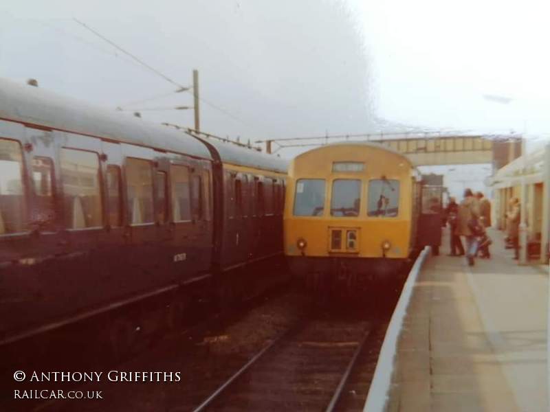 Class 101 DMU at Runcorn