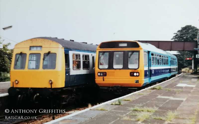 Class 101 DMU at Helsby