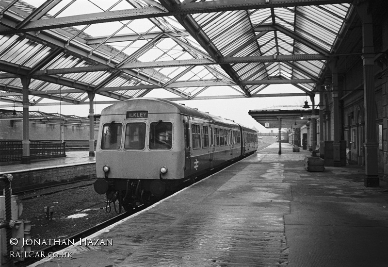 Class 101 DMU at Ilkley