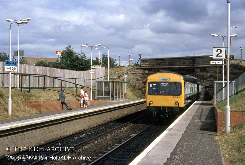 Class 101 DMU at South Gyle