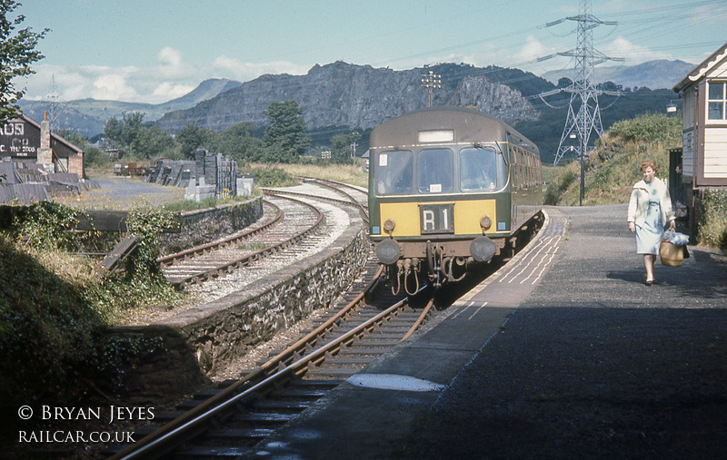 Class 101 DMU at Minffordd