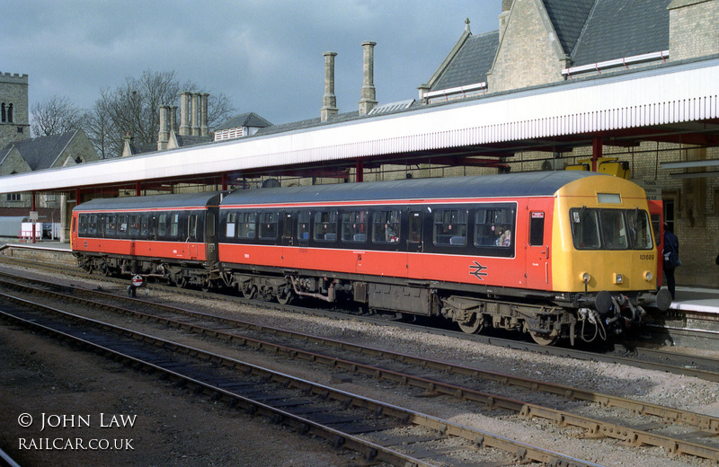 Class 101 DMU at Lincoln Central