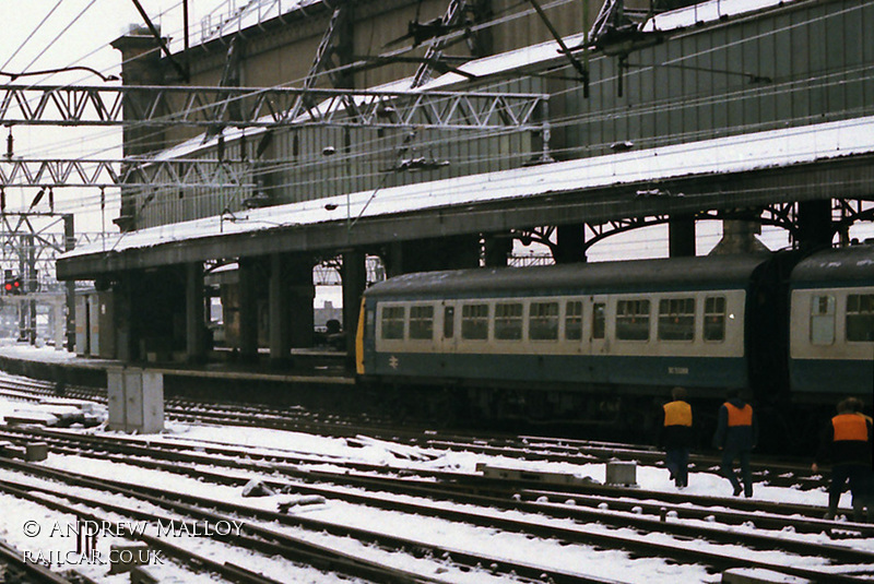 Class 101 DMU at Glasgow Central
