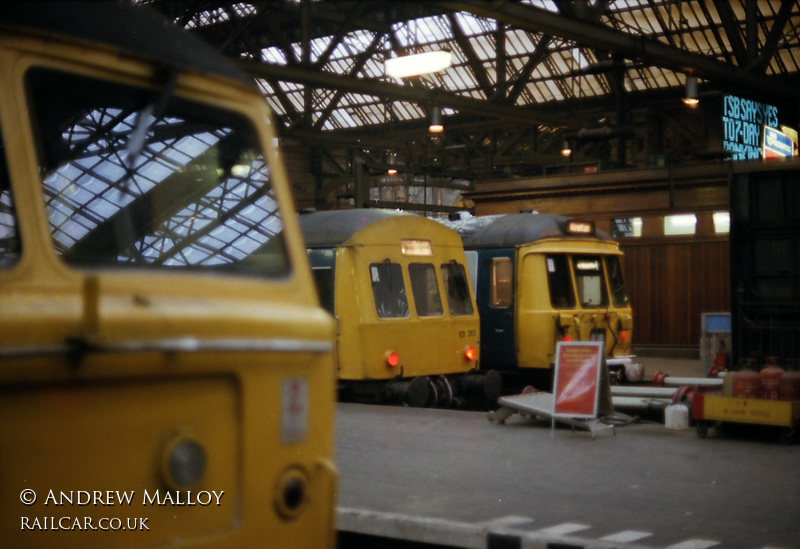 Class 101 DMU at Glasgow Central