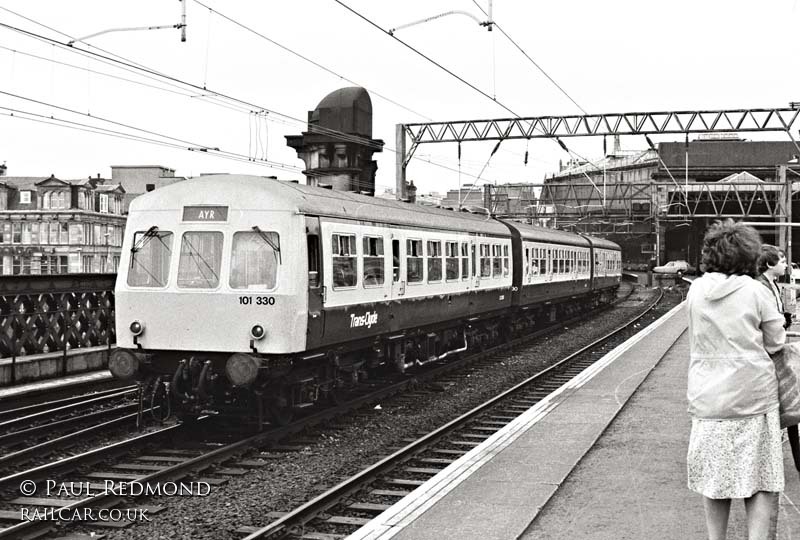 Class 101 DMU at Glasgow Central