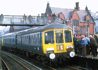 Class 103 DMU at Caernarvon