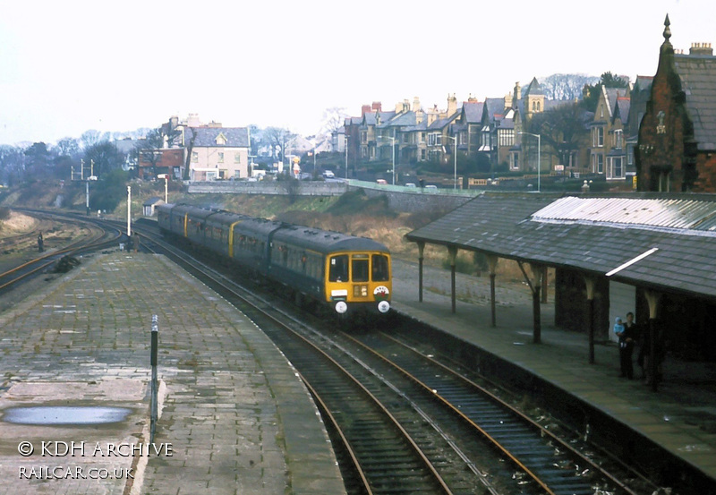 Class 103 DMU at Caernarvon