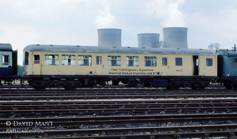 Class 103 DMU at Didcot