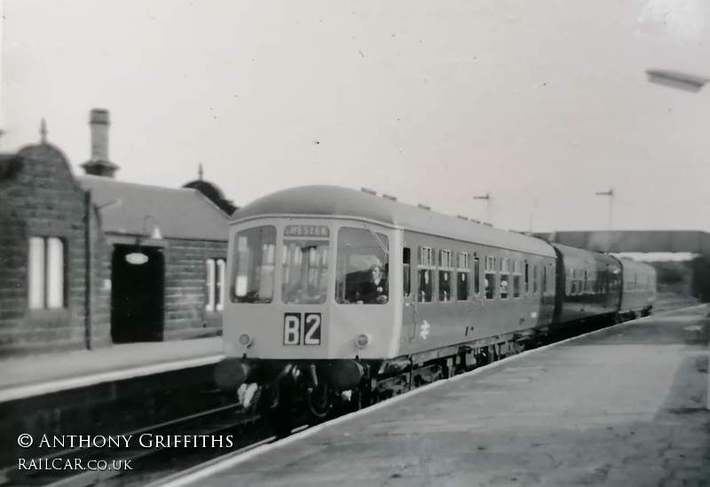 Class 103 DMU at Helsby