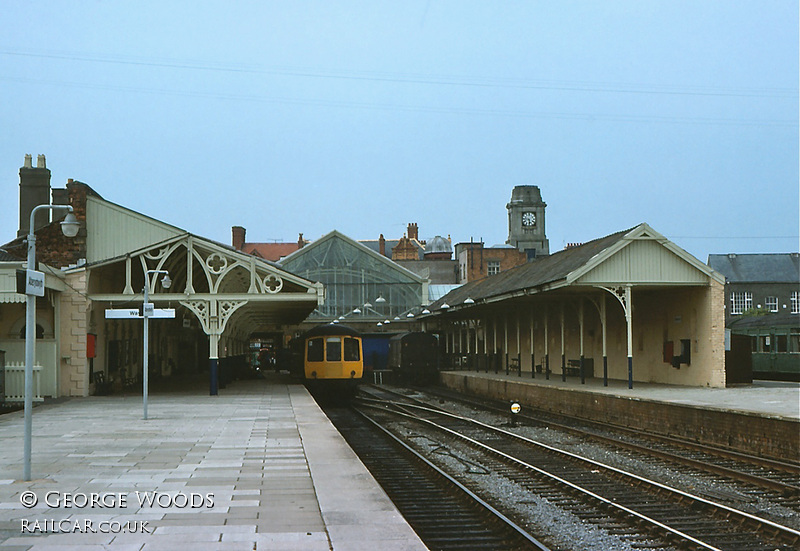 Class 103 DMU at Aberystwyth