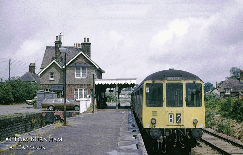 Class 104 DMU at Southminster