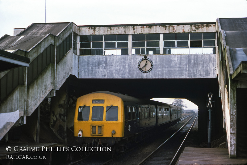 Class 101 DMU at West Monkseaton