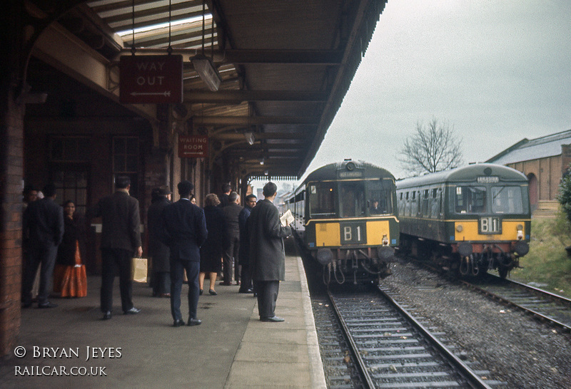 Class 104 DMU at Rugby Central