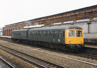 Class 105 DMU at Wakefield Kirkgate