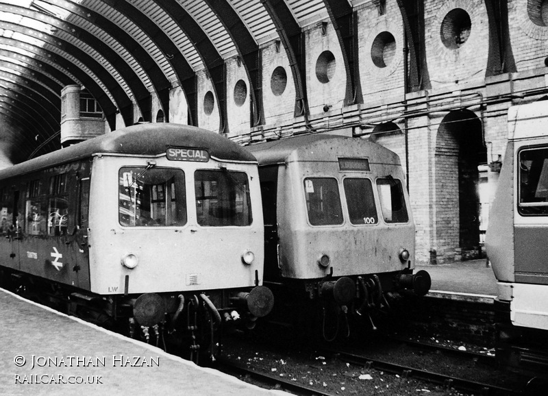 Class 105 DMU at York