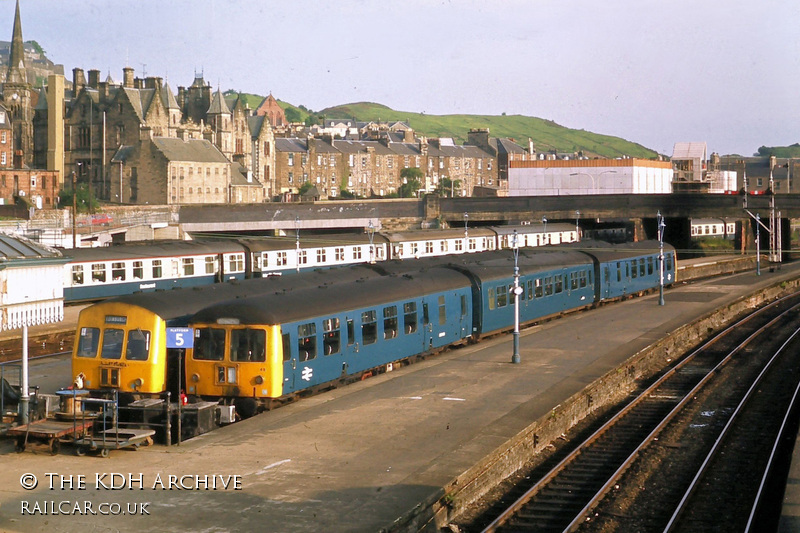 Class 105 DMU at Stirling