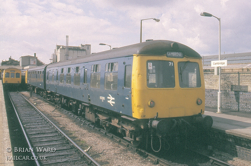 Class 105 DMU at Cambridge