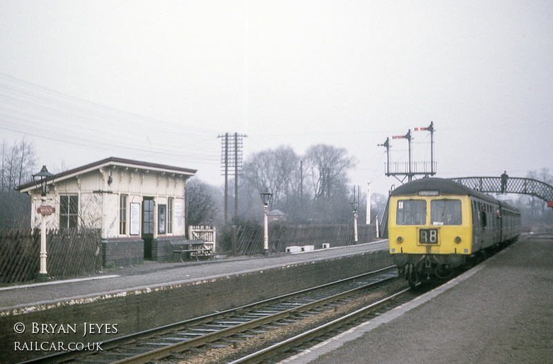 Class 105 DMU at Whitacre