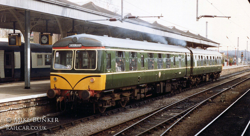 Class 105 DMU at Norwich