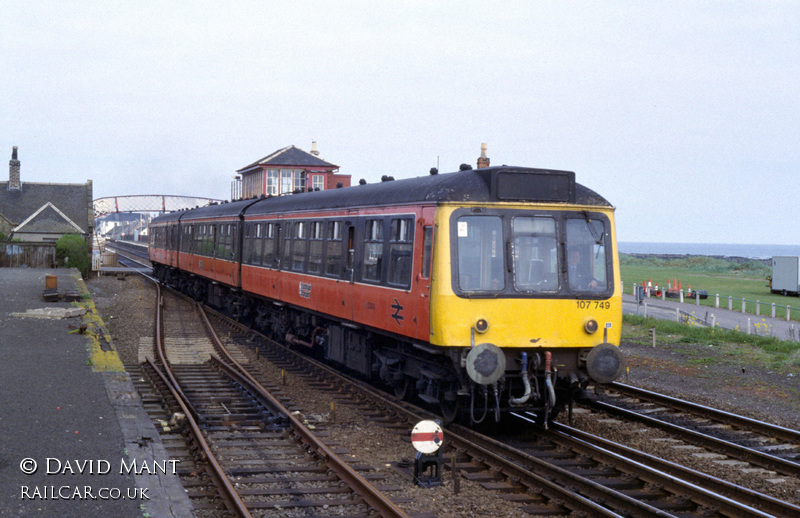 Class 107 DMU at Carnoustie