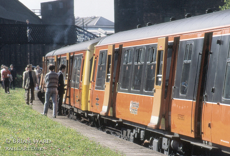 Class 107 DMU at Cameron Bridge