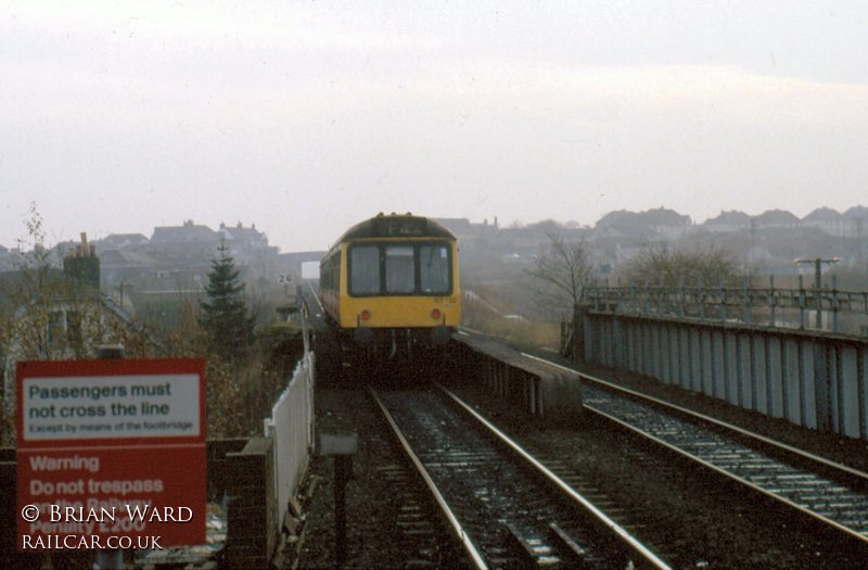 Class 107 DMU at Cowdenbeath