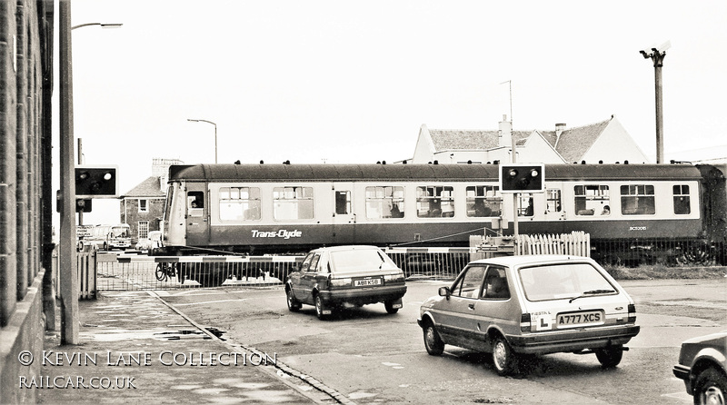 Class 107 DMU at Ardrossan Town