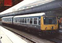 Class 108 DMU at Bristol Temple Meads