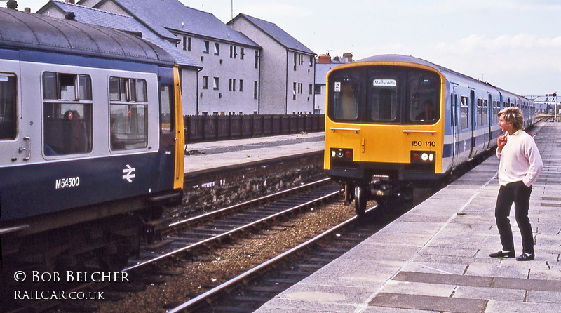 Class 108 DMU at Barmouth