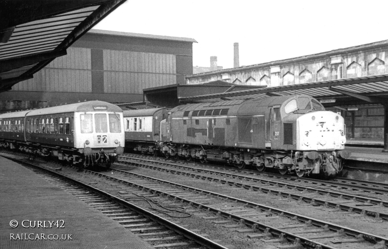 Class 108 DMU at Carlisle