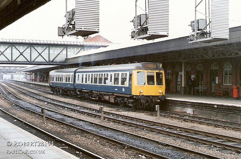 Class 108 DMU at Nottingham
