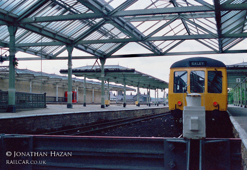 Class 108 DMU at Ilkley