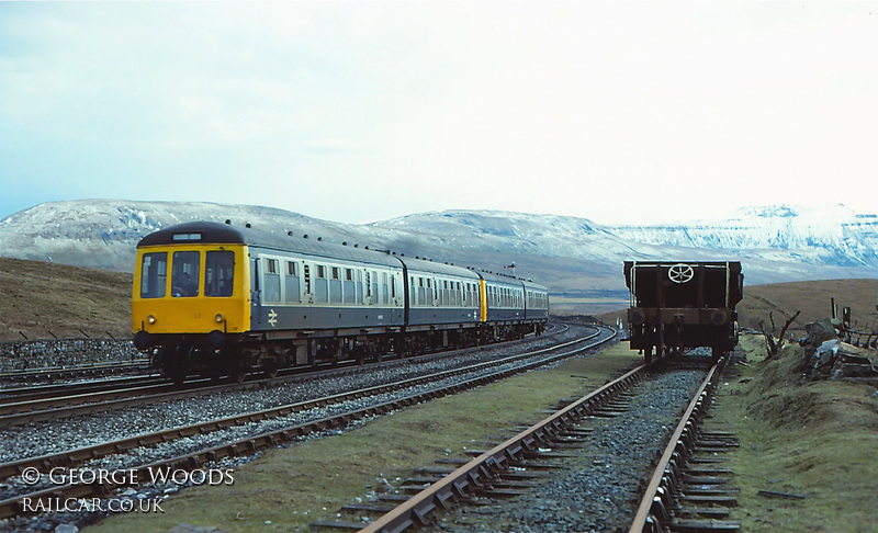 Class 108 DMU at Blea Moor